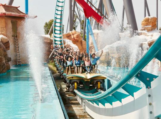 PortAventura Hotel Gold River - Includes unlimited access to PortAventura Park & 1 access to Ferrari Land – hotel w Salou