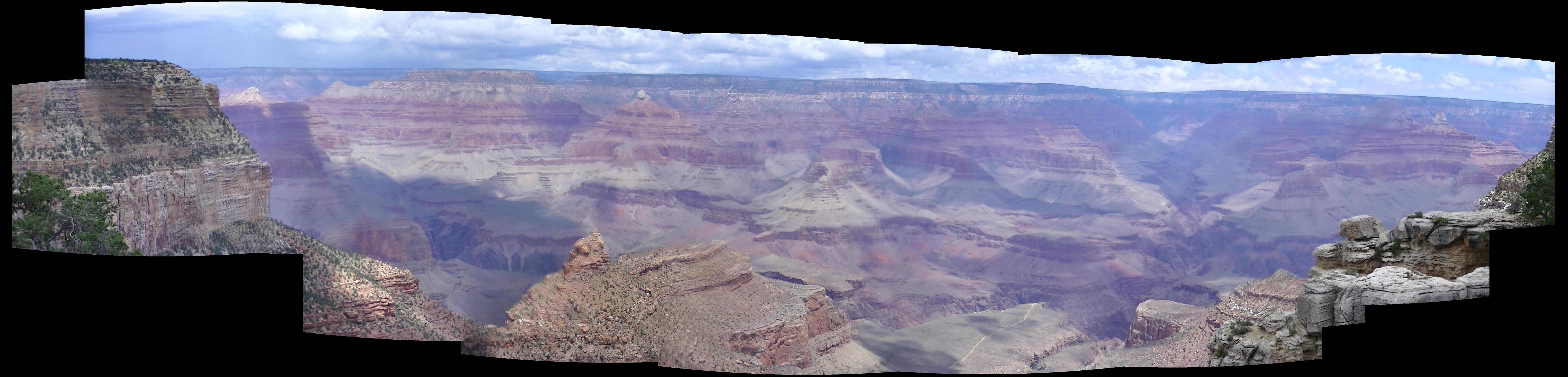 https://raw.githubusercontent.com/yihui-he/panorama/master/results/GrandCanyon2.jpg