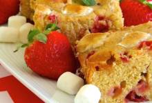 strawberry-marshmallow blondies