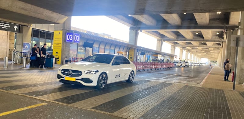 Taxi rank at Ben Gurion Airport  credit: Michal Raz Chaimovitz