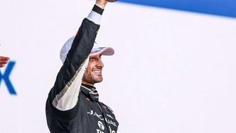 Evans on the podium rebound in second Portland race