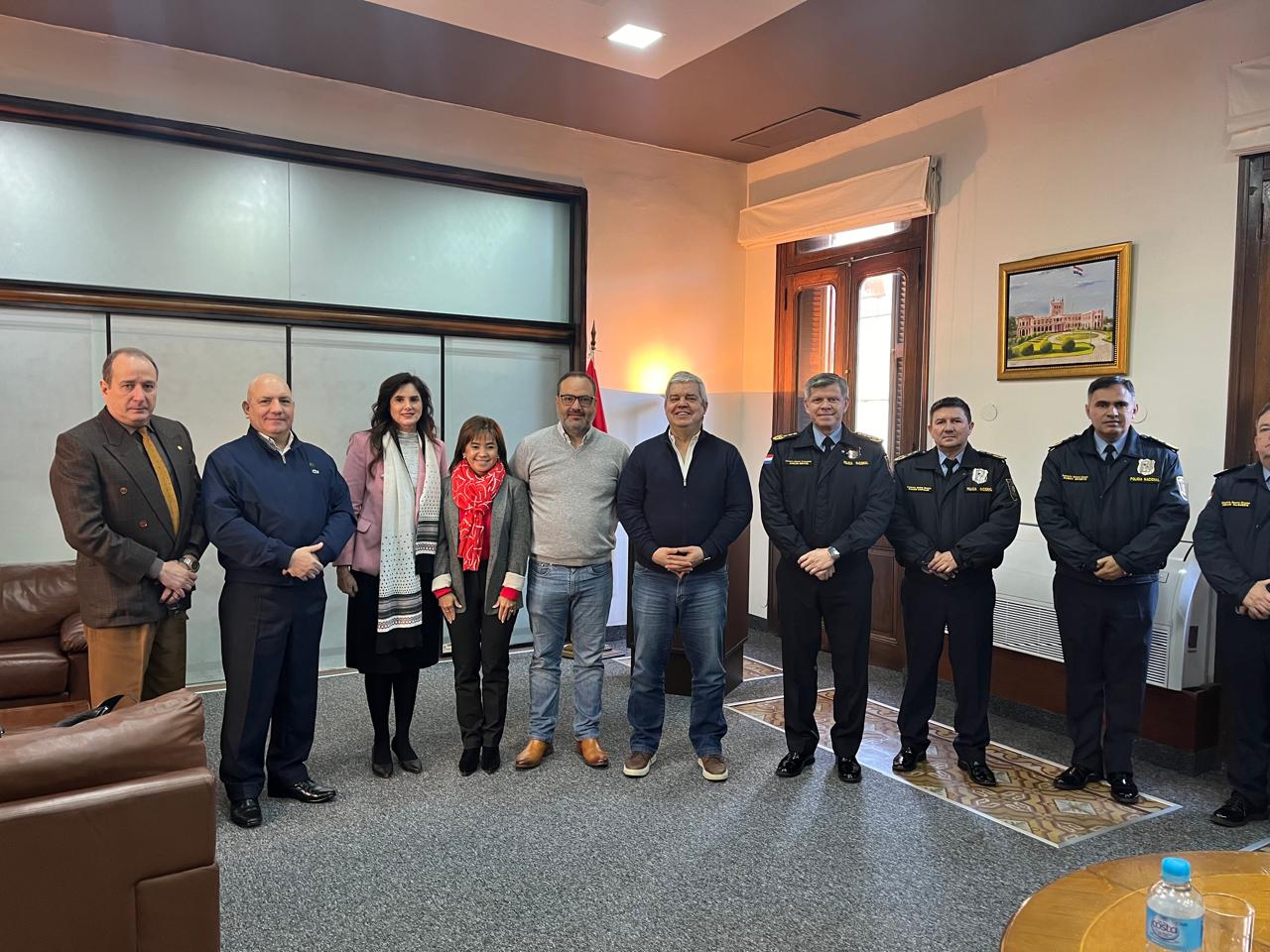 Reunión del Ministro del Interior con la Policía Nacional y Representantes del sector privado