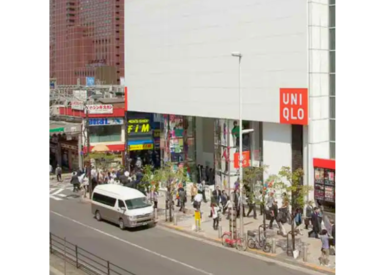 UNIQLO Shinjuku Nishi-guchi Store (Photo: LIVE JAPAN spot page lj0002635)