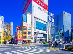 新宿駅東口エリア