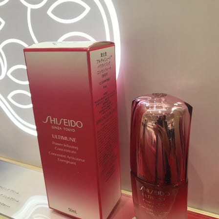 Brand SHISEIDO<br />
Popular NO.1 essence<br />
ULTIMUNE♪