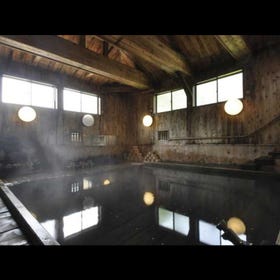 Tsuta Onsen Ryokan