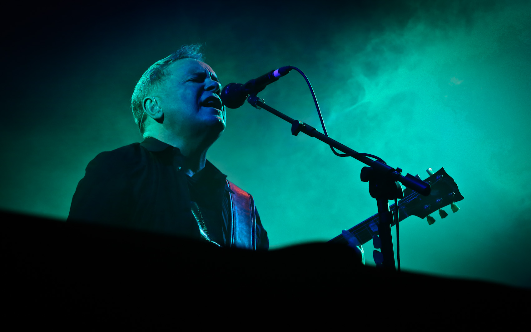 'No Brasil, o público é sempre fantástico. O que mais posso dizer? É um grande lugar para se apresentar. Muito obrigado', disse Bernard Sumner, do New Order, durante show