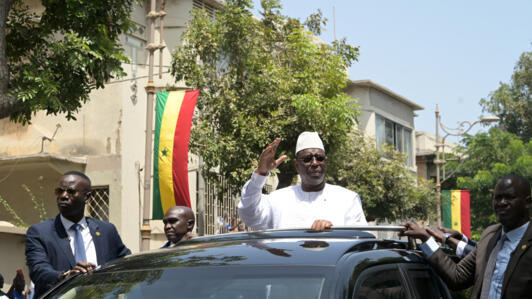 La nouvelle coalition inclut l'APR, parti de l'ancien président Macky Sall, pour former un éventuel bloc électoral. Ici, l'ex-chef de l'État lors de son départ du palais présidentiel, le 2 avril 2024, à Dakar.