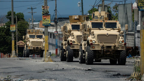 Les forces de police kényanes patrouillent dans un quartier de Port-au-Prince, Haïti, le 4 septembre 2024.