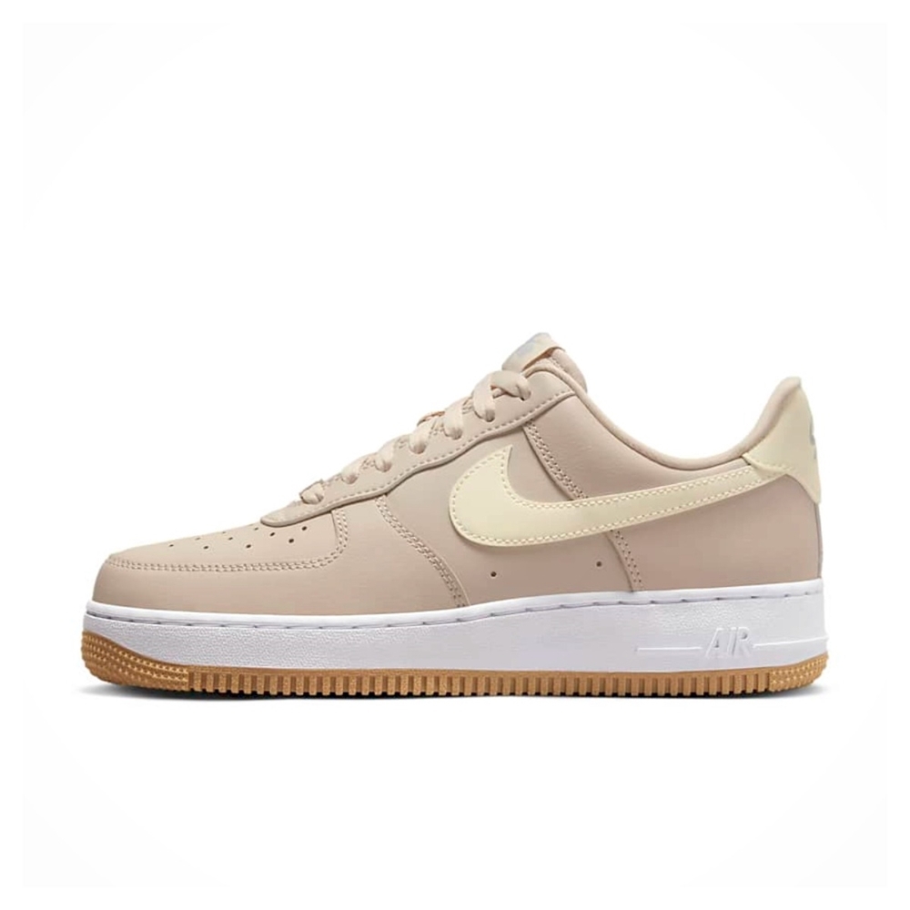 NIKE WMNS AIR FORCE 1 07 女休閒運動鞋-奶茶色-DD8959111