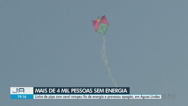 Linha de pipa com cerol rompe fio de energia e provoca apagão, em Águas Lindas - Mais de 4 mil pessoas ficaram sem energia na cidade.