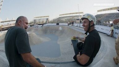 Skate Para Todos - O grande pioneiro do paraskate brasileiro, Og de Souza, narra sua jornada de Olinda para o mundo em 42 anos de skate.