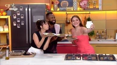 Daphne Bozaski e Chef João Diamante - No episódio de hoje, Ana Clara recebe Daphne Bozanski, que cozinha Quibe de forno e tabule, e o Chef João Diamante que acompanha.