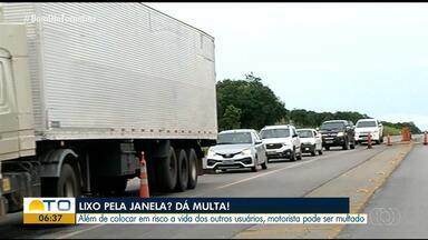 Entenda a lei que multa motoristas que jogam lixo pela janela dos veículos - Entenda a lei que multa motoristas que jogam lixo pela janela dos veículos