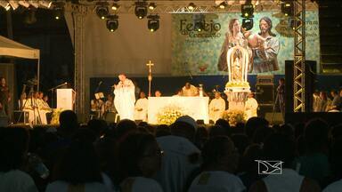 Fiéis de São Luís comemoram o Dia de Nossa Senhora da Conceição - O Dia de Nossa Senhora da Conceição foi comemorado em vários locais de São Luis. No bairro do Monte Castelo, onde o festejo já é tradicional, teve a presença de muita fé e devoção por parte dos fiéis que estavam no local.