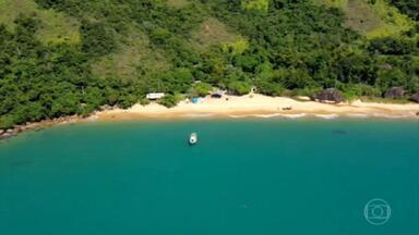 Paraty esconde praias isoladas, aonde só se chega por trilhas ou de barco - Ponta Negra faz parte da Área de Proteção Ambiental de Cairuçu, reserva criada há mais de 30 anos e que tem quase 350 km².