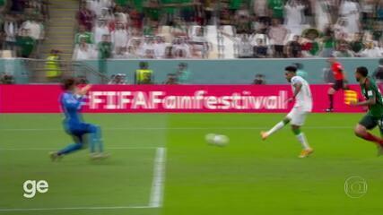 Aos 49 min do 2º tempo - gol de dentro da área de Salem Al-Dawsari da Arábia Saudita contra o México