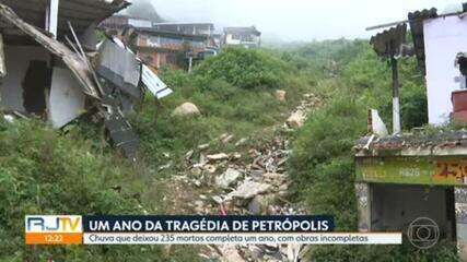 Moradores de Petrópolis reclamam de falta de infraestrutura, um ano após tragédia que matou 235 pessoas