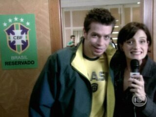 Primeiro episódio da segunda temporada de 'Copas de Mel', em que Vitória, filha de Mel, vai para a Alemanha cobrir a Copa do Mundo de 2006. 'Fantástico', 04/06/2006.