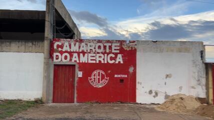 Estádio Teixeirão está em situação de abandono