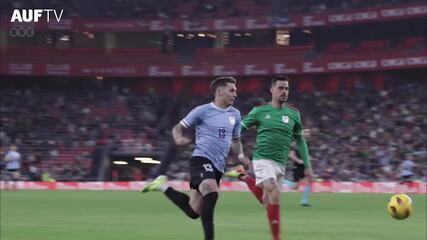 Varela cruza para gol de Vecino em Uruguai x País Basco