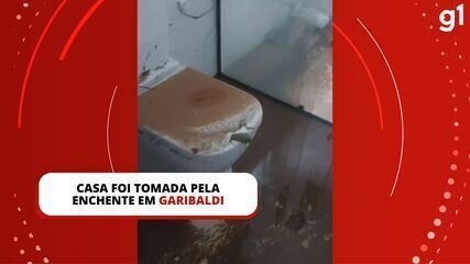 Casa foi tomada pela enchente em Garibaldi