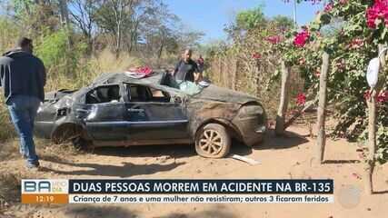 Duas pessoas morrem e outras três ficam feridas em acidente na BR-135, no oeste da Bahia