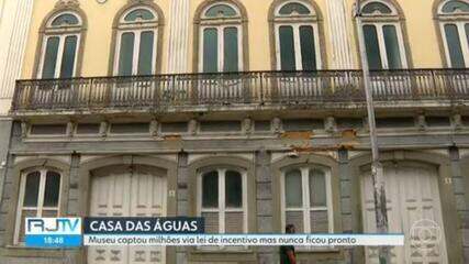 Responsável pelo centro cultural 'Casa das Águas' usou dinheiro público para contratar a própria empresa e de sua mulher