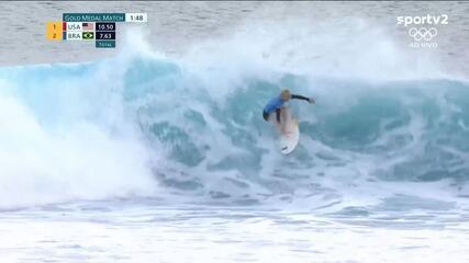 Tati Weston-Webb pega última onda da bateria e fica com a prata na final feminina de surfe