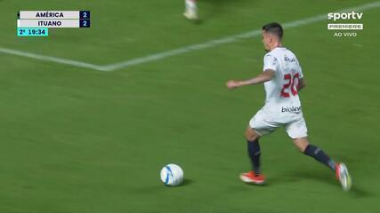 Aos 18 min do 2º tempo - gol de dentro da área de Bruno Xavier do Ituano contra o América