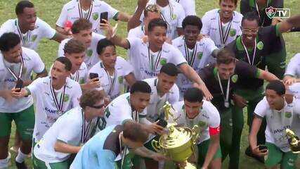 Porto Vitória levanta a taça de campeão da Copa Xerém Sub-20 2024