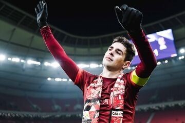 Oscar: Campeão na Europa e ídolo na Ásia - a carreira do meia de 2012 a 2024