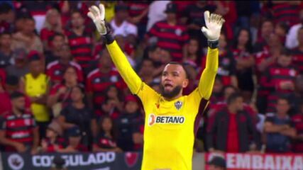 Até 2027: Atlético renova com goleiro Everson