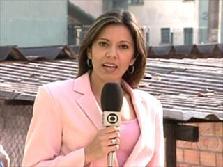 A repórter Graciela Andrade fala, ao vivo, do conjunto habitacional em São Paulo onde as adolescentes Eloá e Nayara eram mantidas reféns havia 18 horas, Bom Dia Brasil, 14/10/2008.