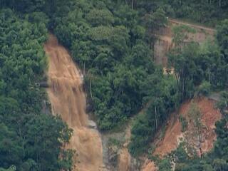 Encerramento da edição do Jornal Hoje com um vídeo de quase dois minutos com imagens aéreas das áreas devastadas pela chuva na Região Serrana do Rio de Janeiro, 12/01/2011.