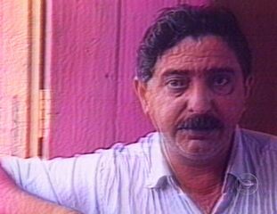 Reportagens sobre o julgamento dos assassinos do ambientalista Chico Mendes, com a cronologia da vida de Chico Mendes, o histórico do crime, e a preparação do fórum de Xapuri, no Acre. Jornal Nacional, 11/12/1990 .