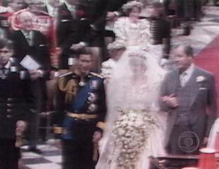 Reportagem sobre a cerimônia de casamento do Príncipe Charles e Lady Diana na Catedral de Saint Paul. Jornal Hoje, 29/07/1981