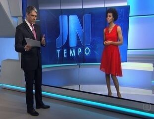 Maju fala sobre as ofensas racistas recebidas na página do Facebook do telejornal e recebe o apoio de William Bonner e Renata Vasconcellos. ‘Jornal Nacional’, 03/07/2015