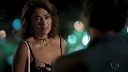 Bibi (Juliana Paes) rompe com Caio (Rodrigo Lombardi), pois Ela não se conforma com a falta de romantismo do namorado.