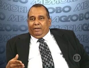 Entrevista exclusiva do jornalista Jorge Bastos Moreno ao Memória Globo em 28/07/2000, sobre seu início de carreira como jornalista.