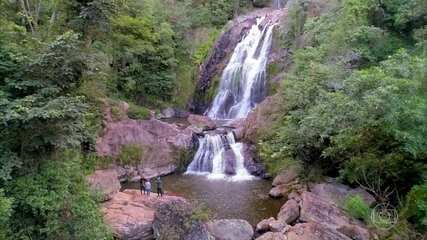 Entre as belezas da Serra da Canastra estão cerca de 60 cachoeiras