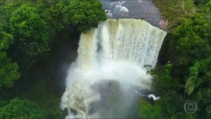 Fervedouros e cachoeiras fazem parte das belezas naturais do Jalapão