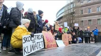 Estudantes de mais de 100 países protestam por atitudes contra mudanças climáticas