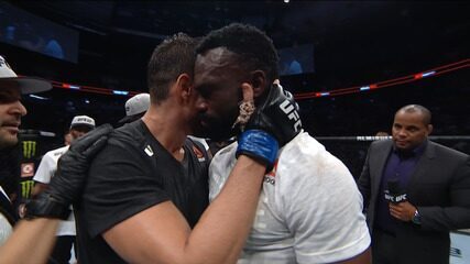 Melhores Momentos de Antônio Cara de Sapato x Uriah Hall no UFC Vancouver