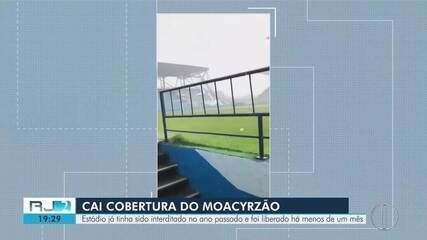 Após forte chuva em Macaé, desaba parte da cobertura do estádio Moacyrzão