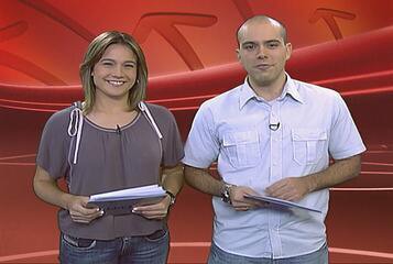 Fernanda Gentil e Lucas Gutierrez apresentam o “É Gol!”, do SporTV, na estreia do programa. 19/10/2009.