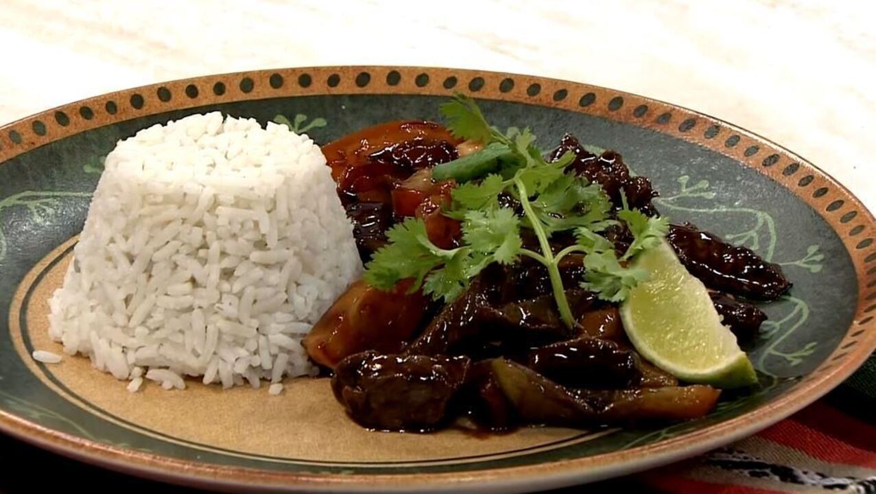 Culinaria #013: Aprenda a fazer um lomo saltado