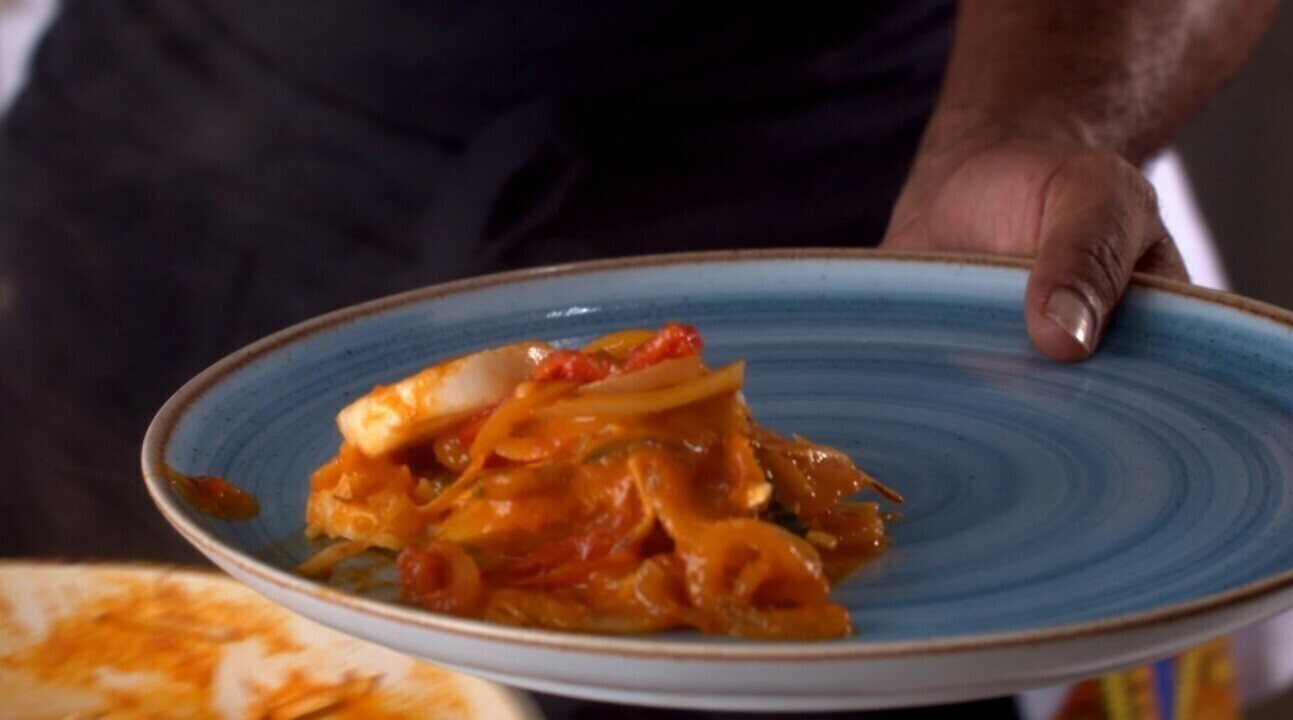 Como fazer moqueca de palmito e banana-da-terra: chef João Diamante ensina receita vegetariana de fácil preparo; confira