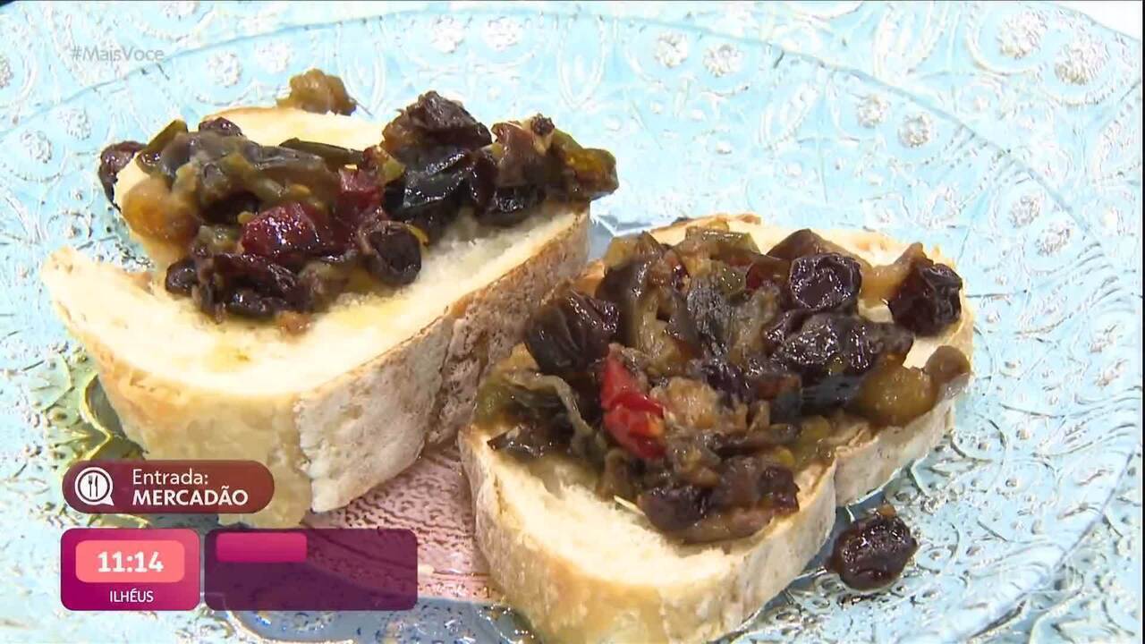 Torrada de pão italiano com caponata de berinjela, do Cassio