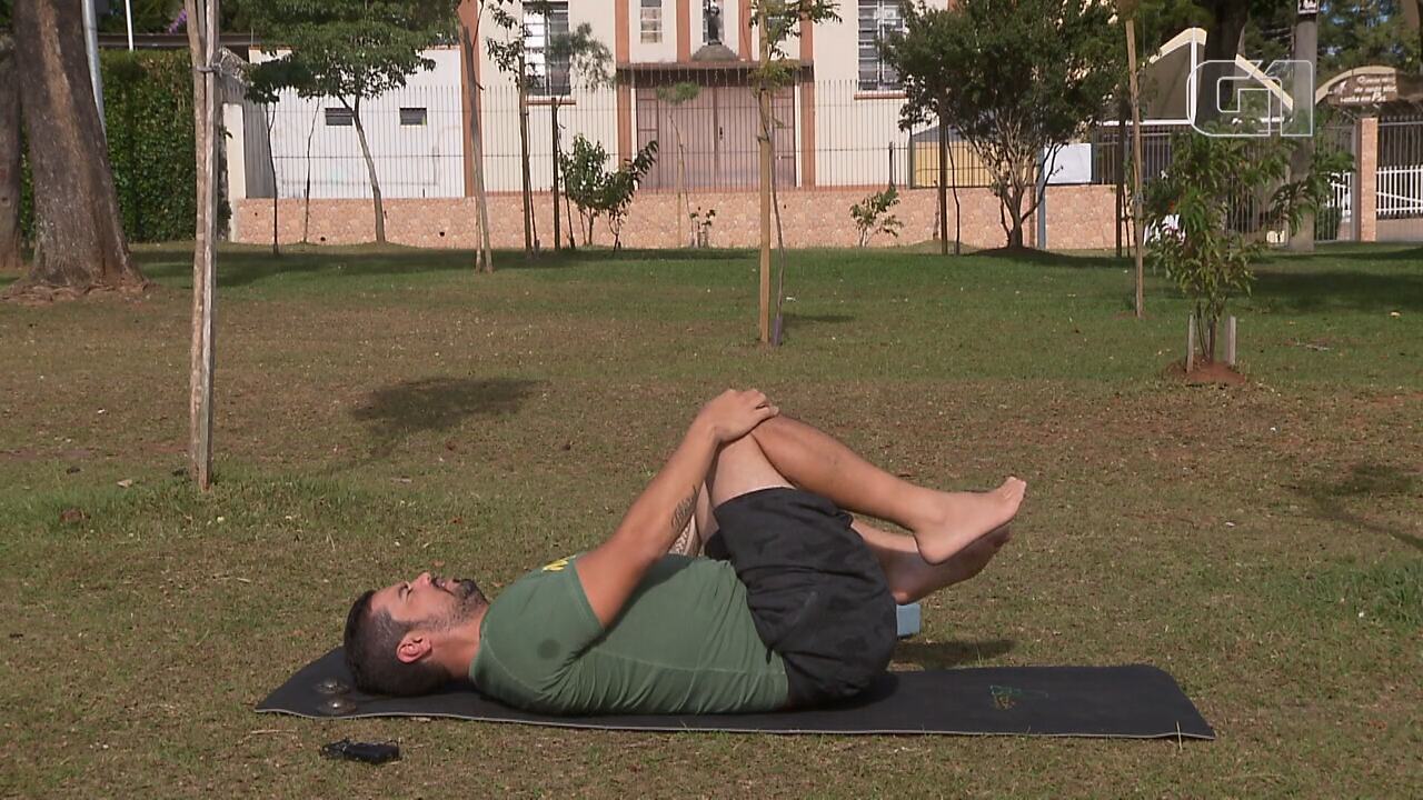 Yoga na quarentena: relaxe e mentalize coisas boas com a ajuda do G1 Paraná (aula 1)